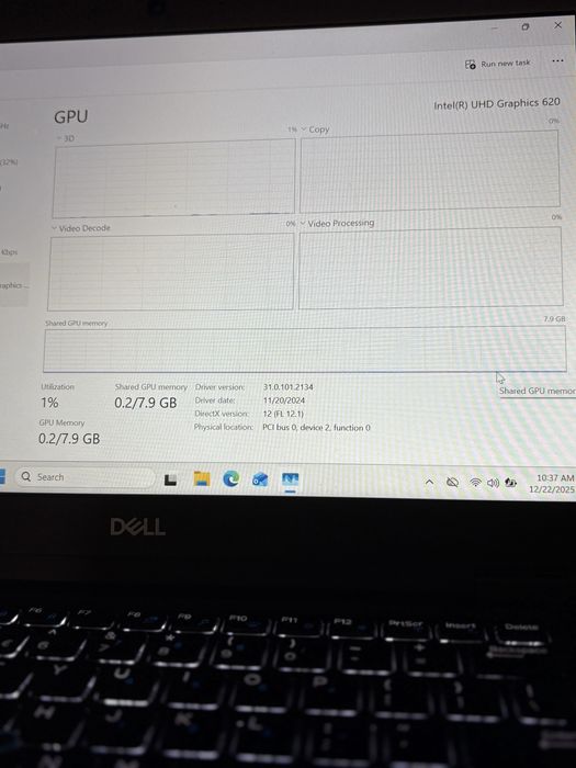 Лаптоп Dell Latitude 5490 – 16GB RAM, SSD, отлично състояние