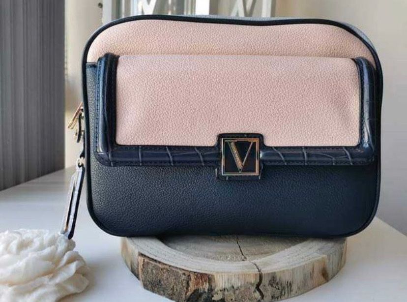 Victoria’s secret - елегантни, оригинални, нови малки чанти