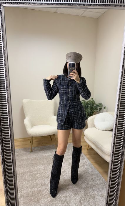 Елегантен костюм от 2 части