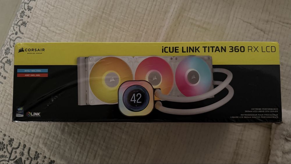 Corsair iCUE link titan 360 RX LCD