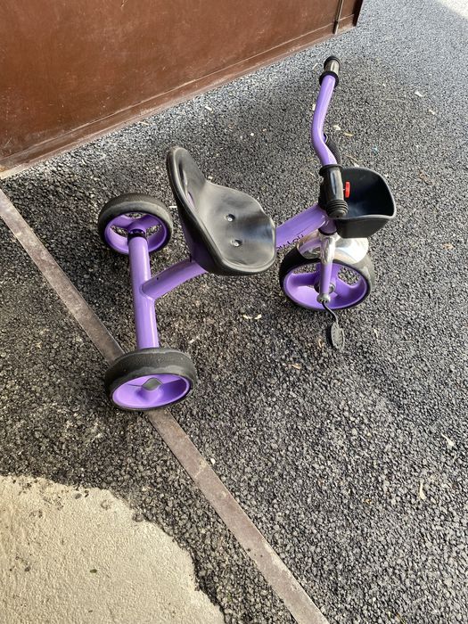 Детско колело- триколка! Карана няколко пъти, запазена е !