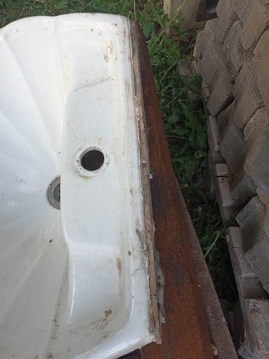 Продам раковину с пьедисталом