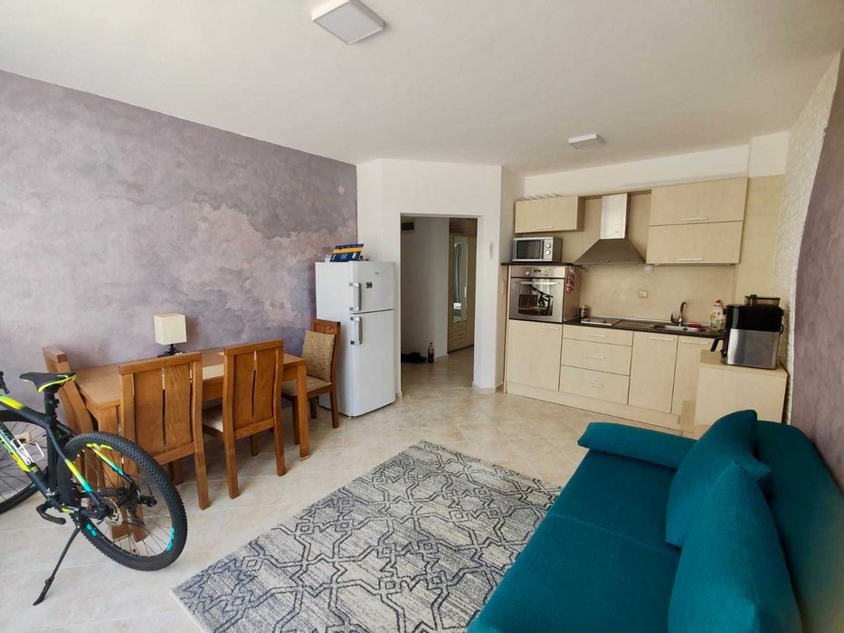 Продава се Двустаен апартамент в с. Кошарица, Област Бургас - 70 кв.м за 713 €/кв.м - Снимка #1