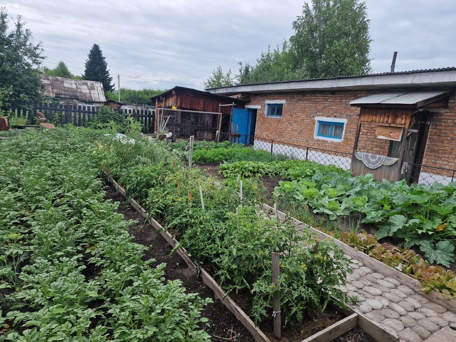 Продам большой дом.