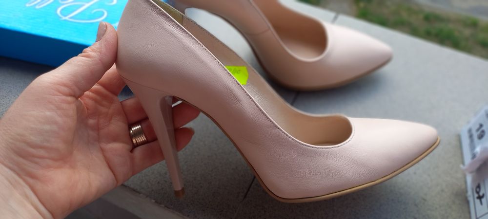 Pantofi cu toc stiletto mar 40 noi, nepurtati