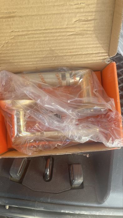 Продам ручка дверная morelli