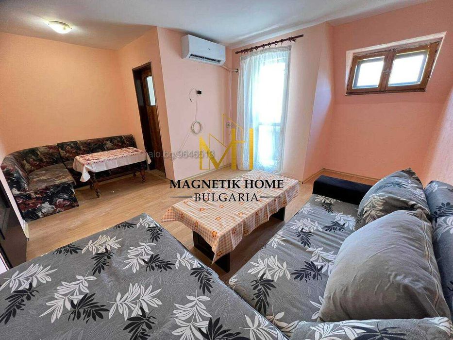 Чудесен двустаен апартамент с отделна кухня до ”ПМГ” в супер центъра