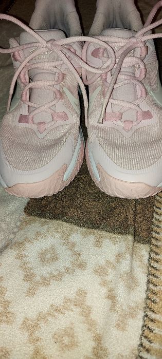 Маратонки nike 39 номер