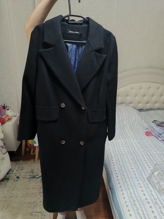 Женское длинное пальто