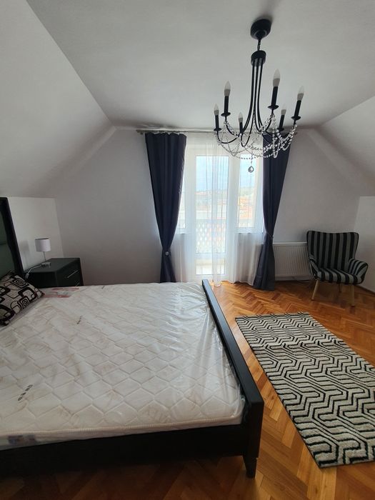 Apartament la casa cu 2 dormitoare