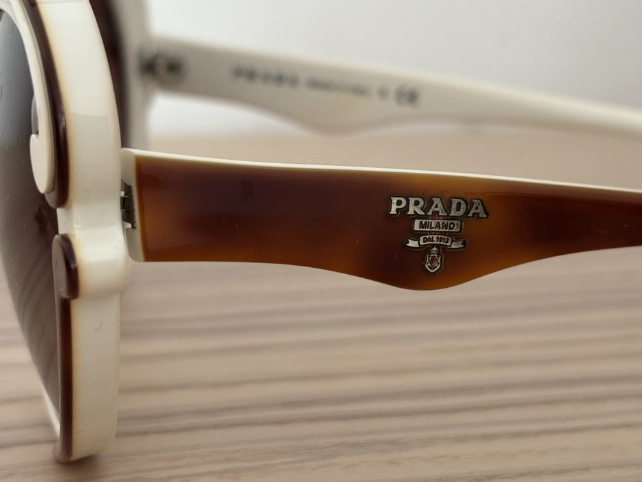 Ochelari de soare Prada