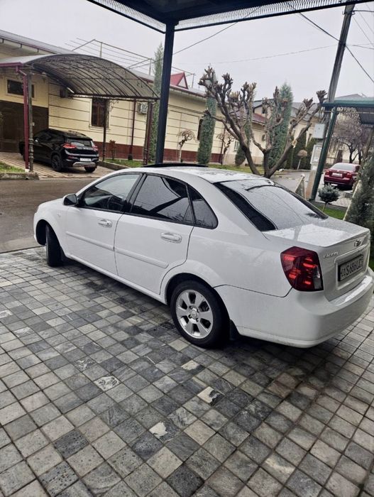 Lasetti 1.6 gentra qilingan