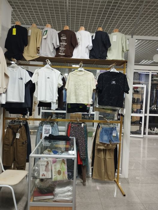 Напольное вешало