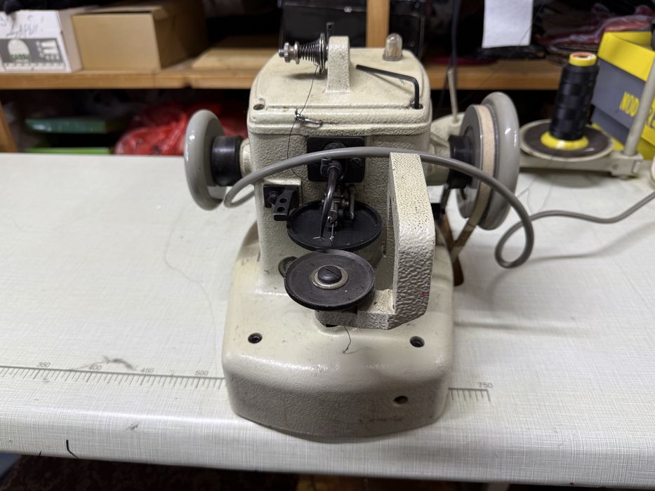 швейная машинка Typical