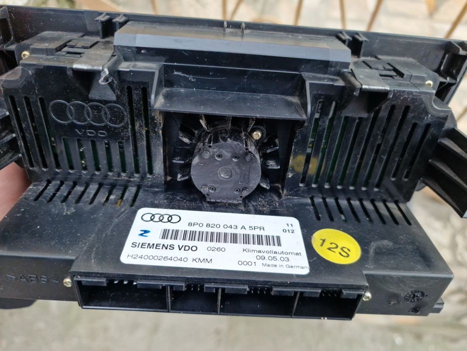 Панел управление климатроник ауди а3