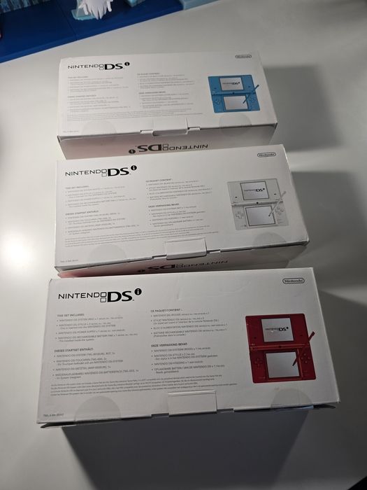 Nintendo DSi - nou - new in box