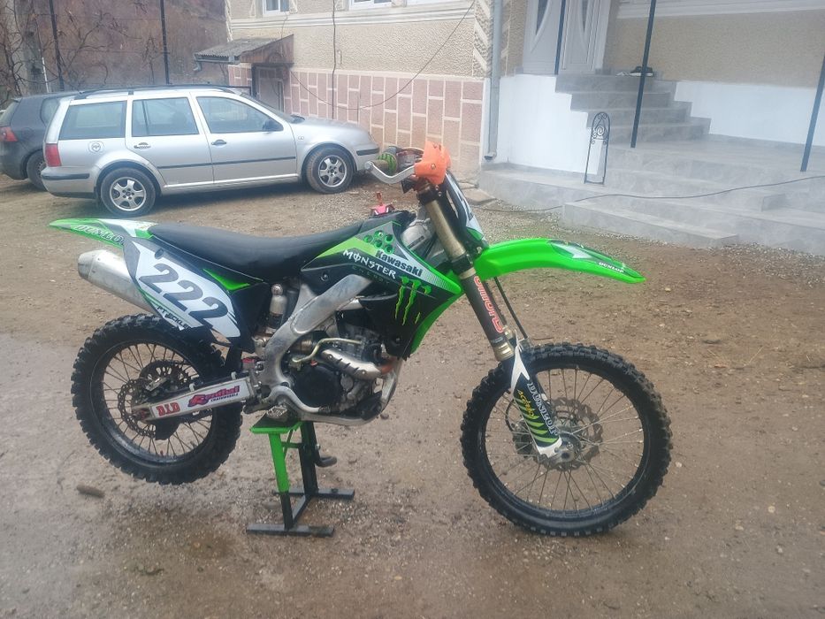 Vand motorcicleta kawaski 250cc an 2010