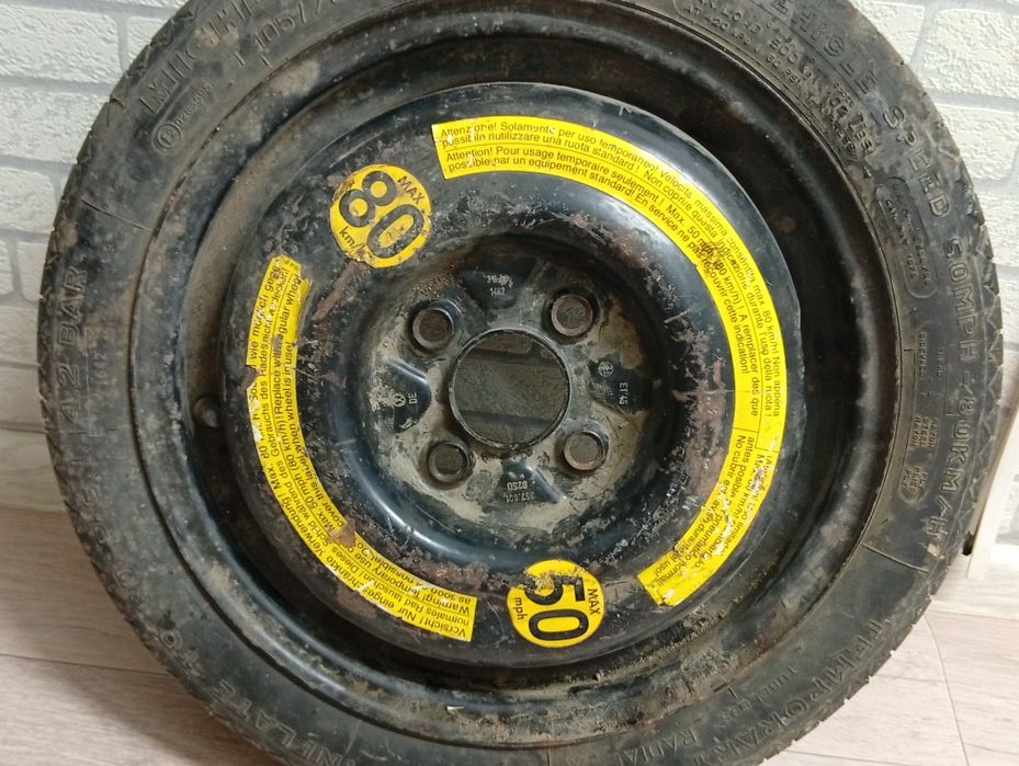 Колесо ,запаска для автомобиля