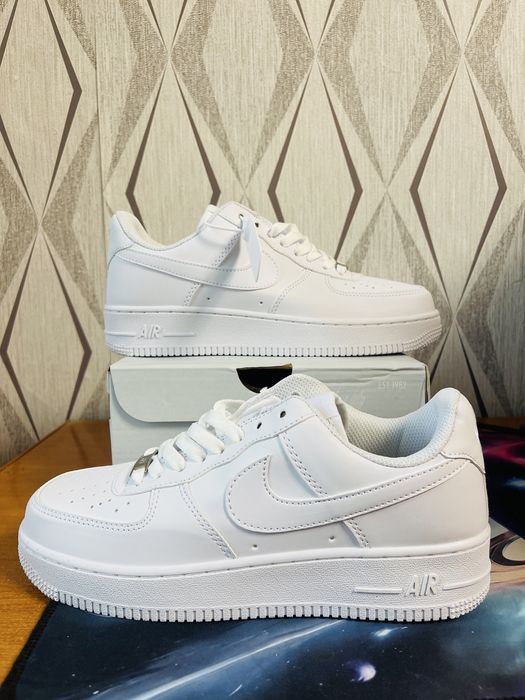 Nike Air Force 1 ’07 Triple White