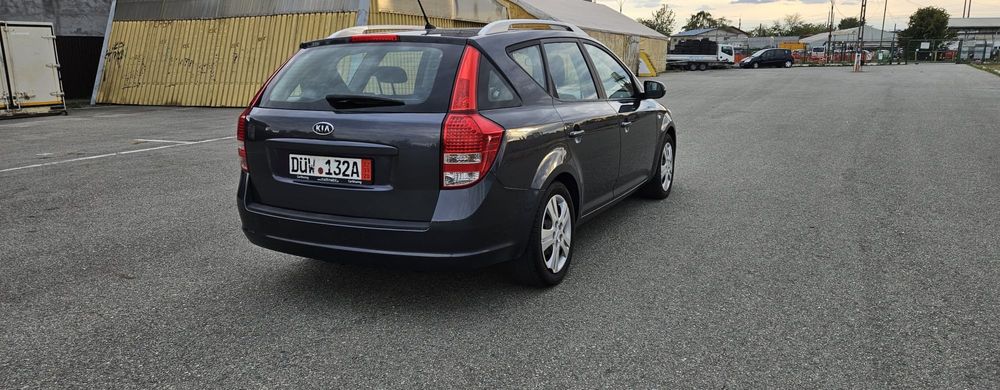 Vand Kia Ceed 1.6 diesel Euro 5 An 2010 0️⃣7️⃣6️⃣1️⃣5️⃣1️⃣9️⃣0️⃣2️⃣0️⃣