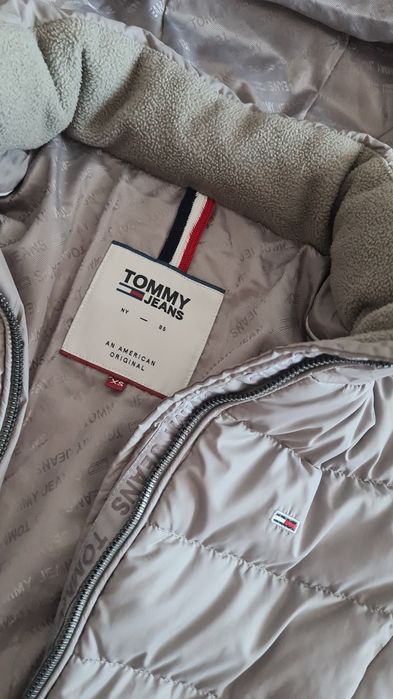 Geaca Tommy Jeans Gri Puf XS