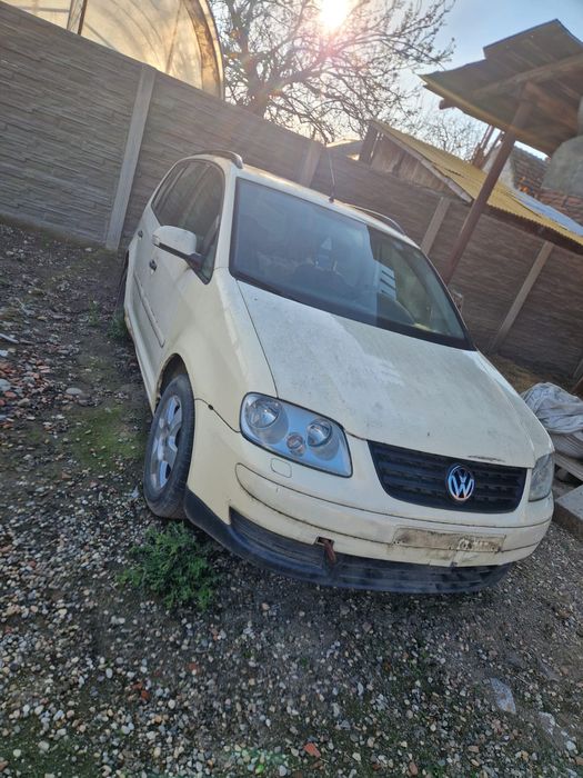 Dezmembrez vw turoan 1.9