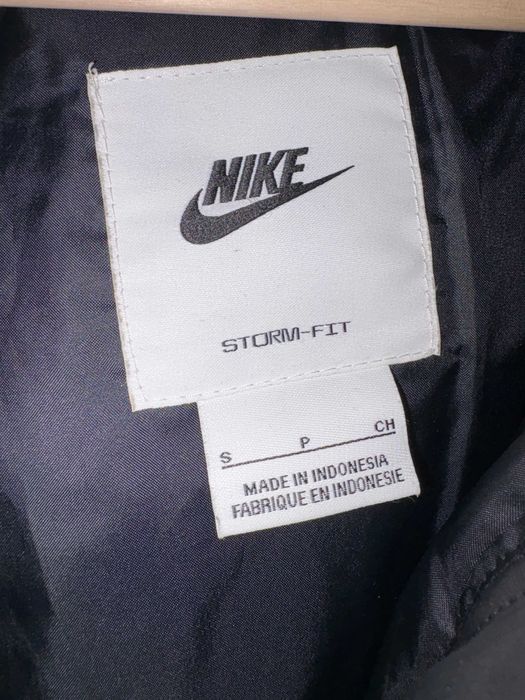 Nike Storm-Fit Дамско Зимно Яке - Размер S