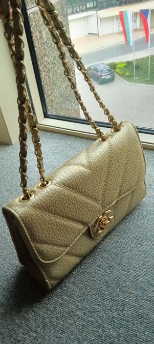 Ежедневна дамска чанта  Изработена от еко кожа