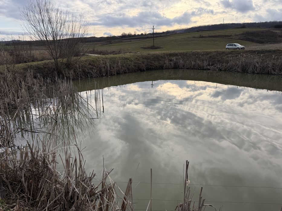 Vand pescarie cu loc de casa /cabana