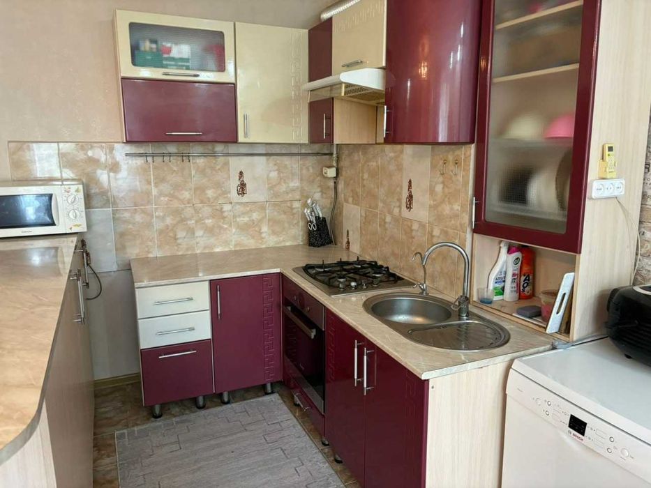 Продам 2 комнатную квартиру