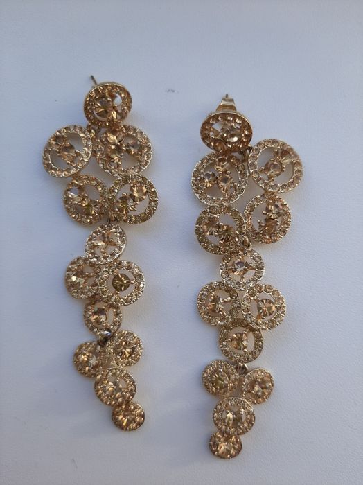 Продам серьги с камнями