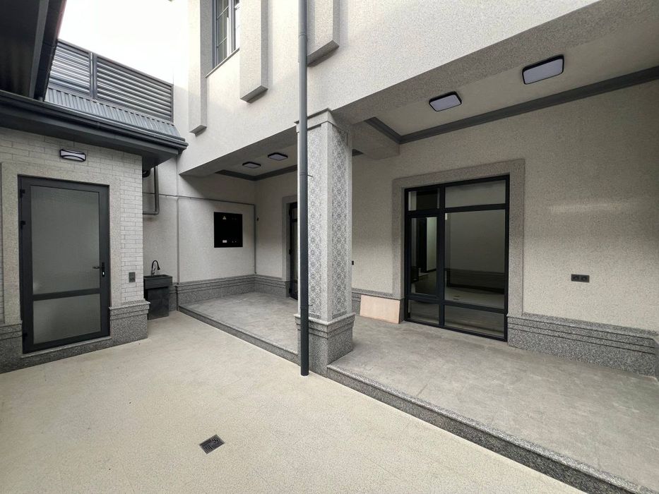 Продам евро Коттедж Юнусабадский район Санаторый Чинобад 1,3 сотки