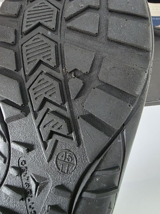 Pantofi protectie marimea 45