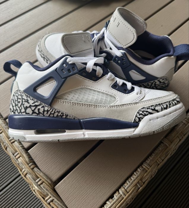 Jordan 4 Retro Midnight Navy