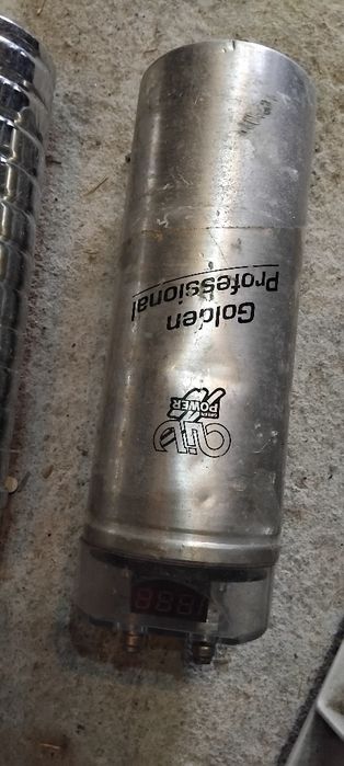 Автомобилен Кондензатор 12 volta 1 Фарад.