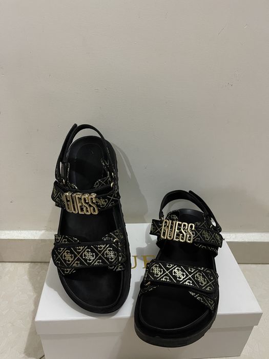 Дамски Сандали Guess