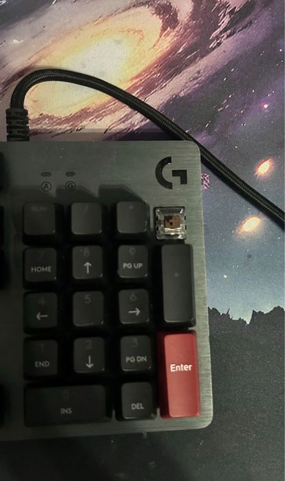 Tastatura Gaming Logitech G 513 carbon cu swich maro..