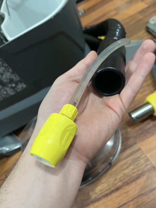 Aspirator profesional Karcher puzzi 10.1 ( 10/1)