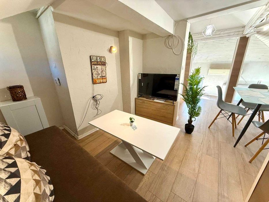 Продава се Четиристаен апартамент в Плевен, Идеален център - 129 кв.м за 708 €/кв.м - Снимка #3