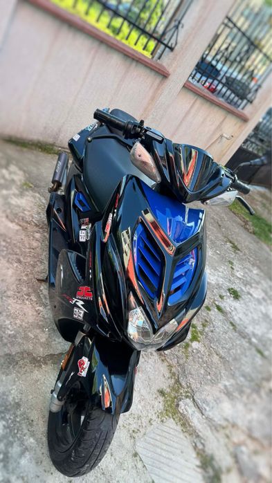Yamaha Aerox 50.