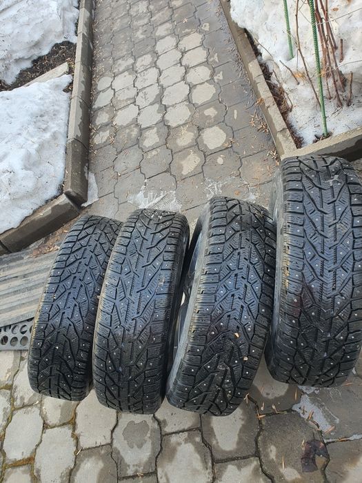 Зимние шины 225 65 r17