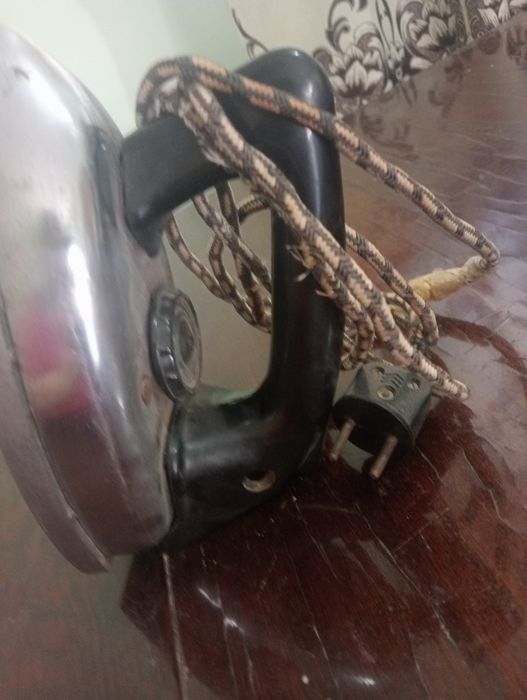 Продается утюг советского качества!