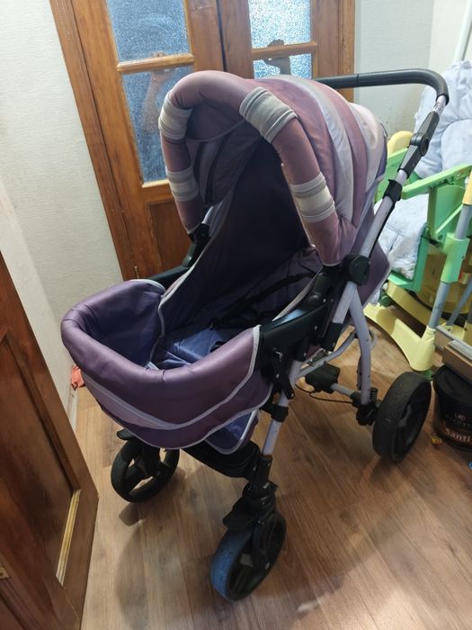 Коляска прогулочная