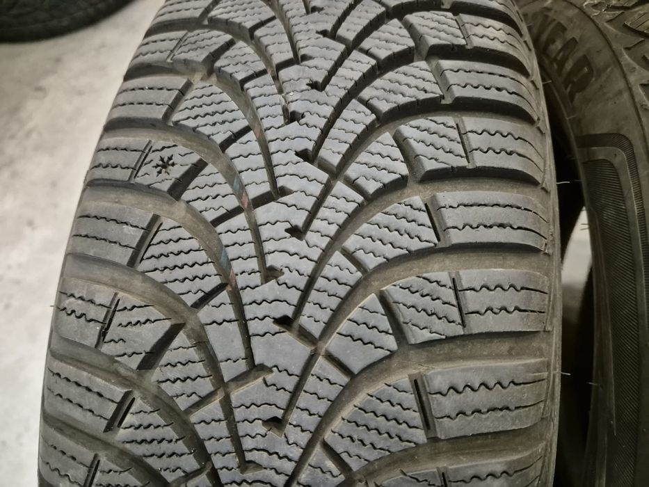 4 anvelope iarna Goodyear 205 60 16 stare foarte buna