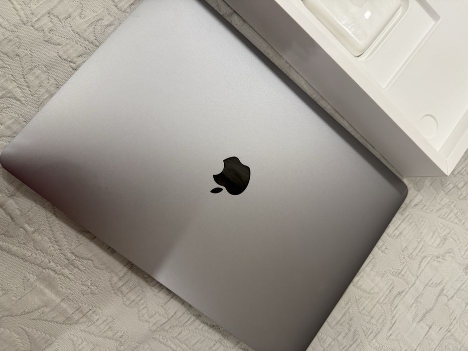 Macbook pro 13, 512gb M1