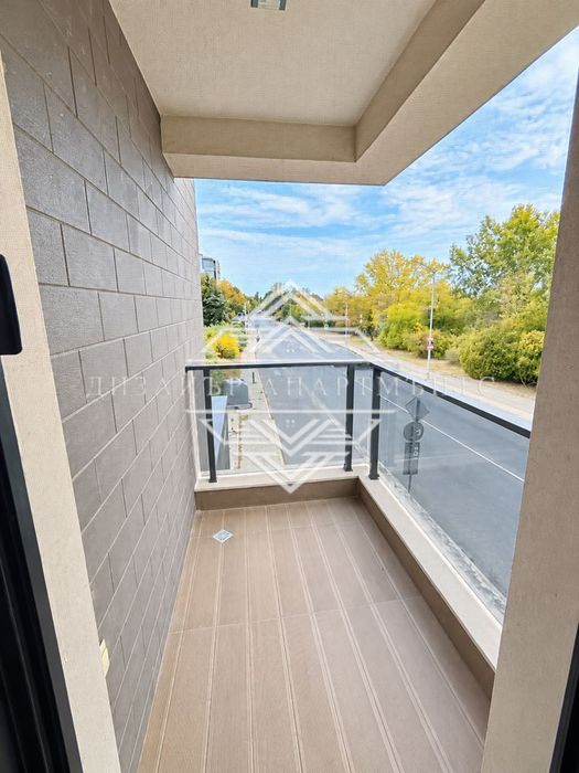 Дава се под наем Двустаен апартамент в Бургас, Зорница - 38 кв.м за 429 € - Снимка #9