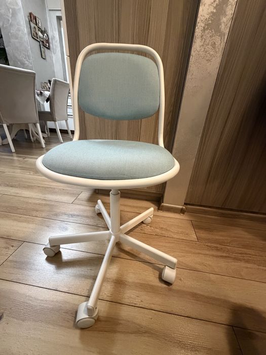 Стол икеа като нов