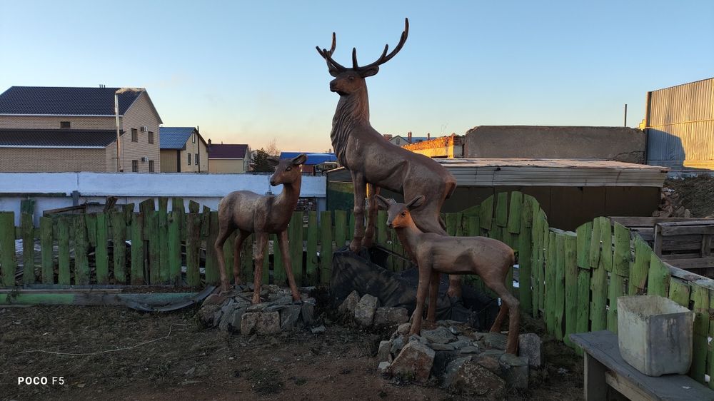 Скульптура олени