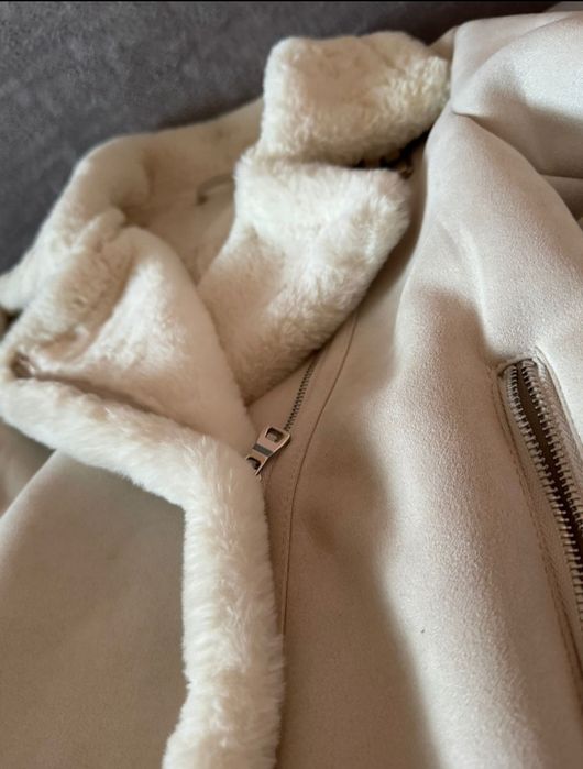 Продам дублёнку б/у в отличном состоянии.