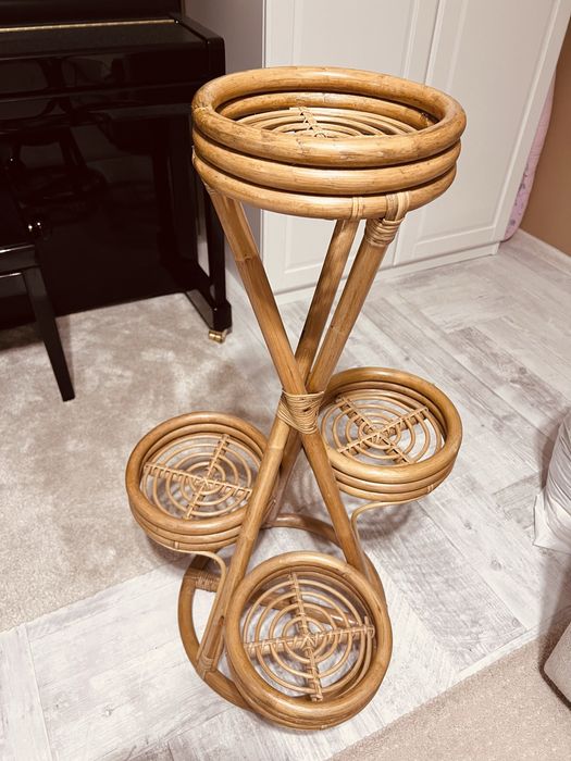 Suport din bambus pentru flori